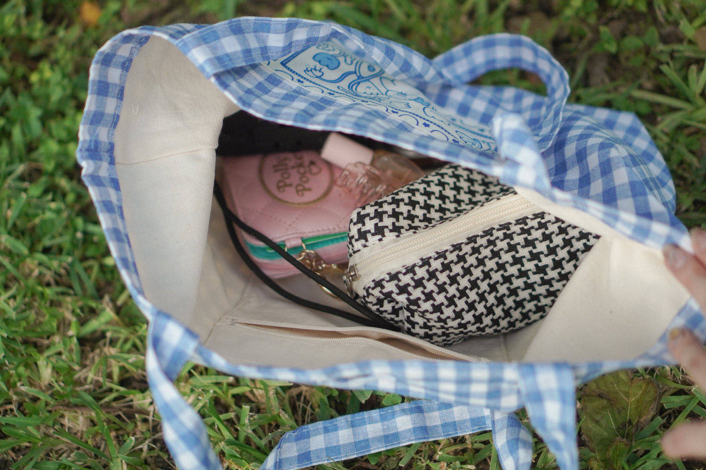 Tote bag
